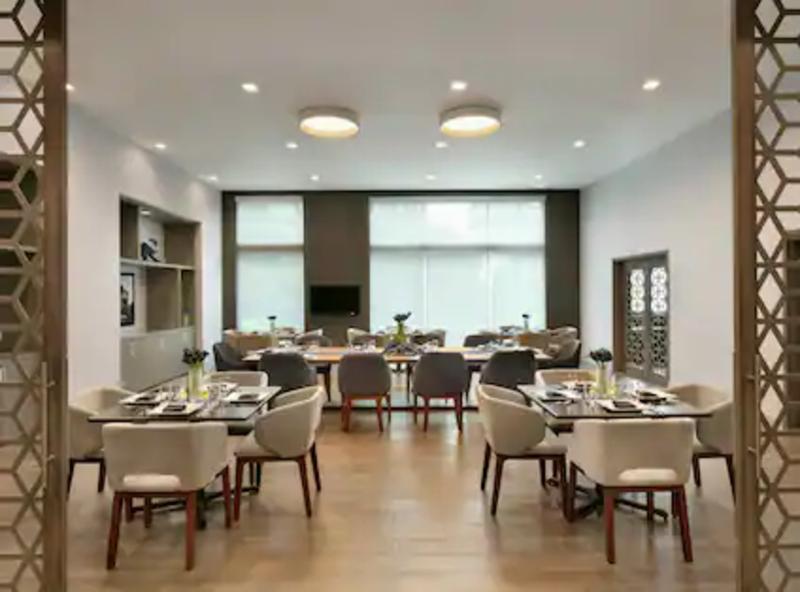 Embassy Suites By Hilton Atlanta Midtown المظهر الخارجي الصورة