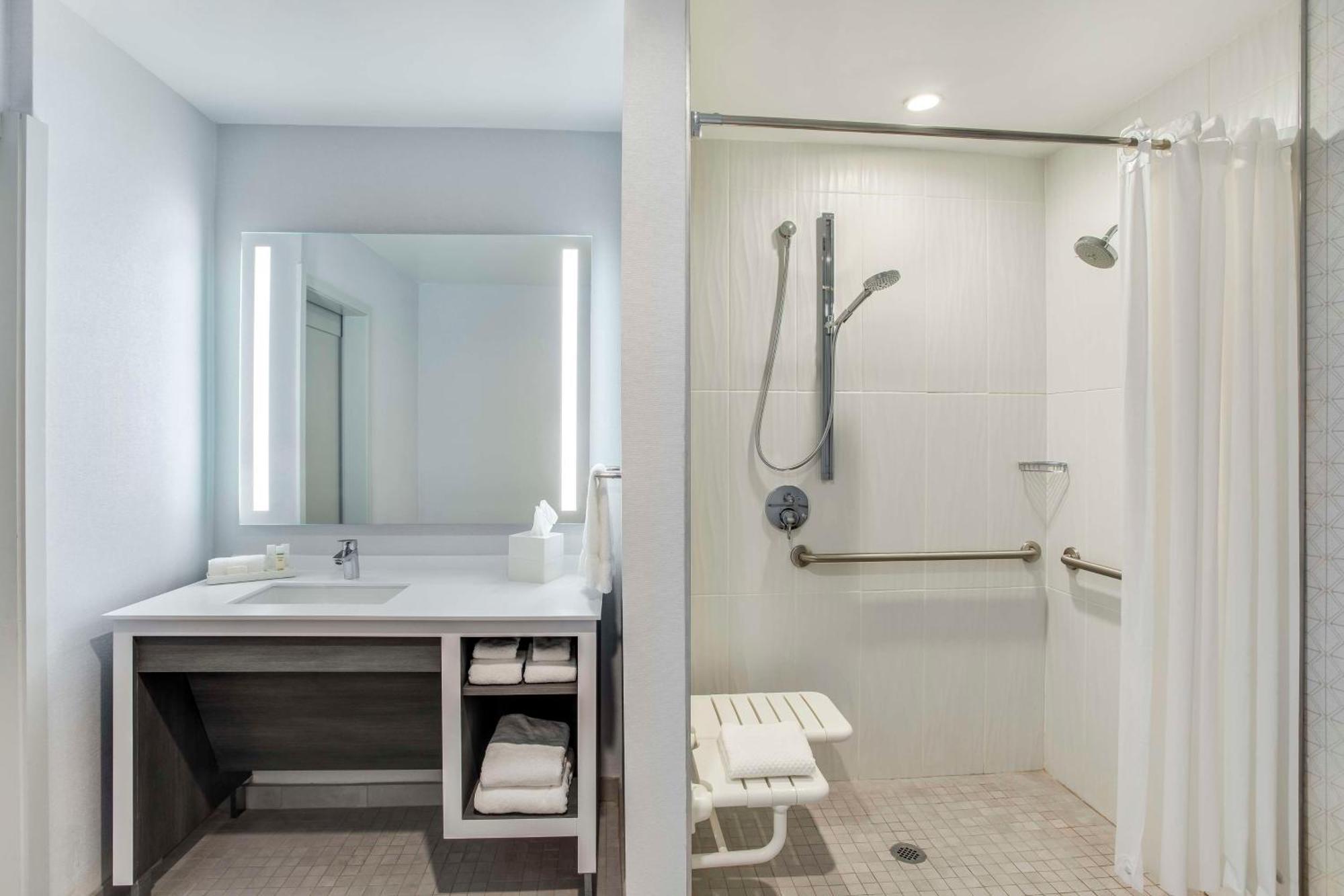 Embassy Suites By Hilton Atlanta Midtown المظهر الخارجي الصورة