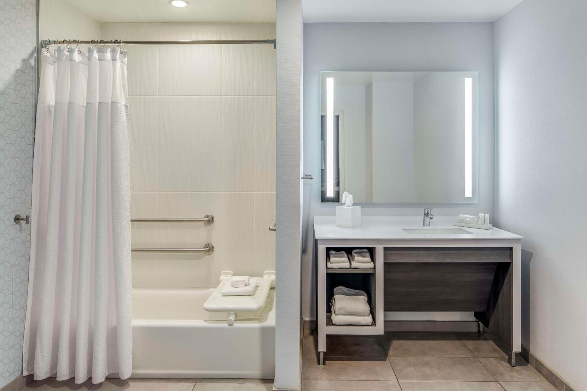 Embassy Suites By Hilton Atlanta Midtown المظهر الخارجي الصورة