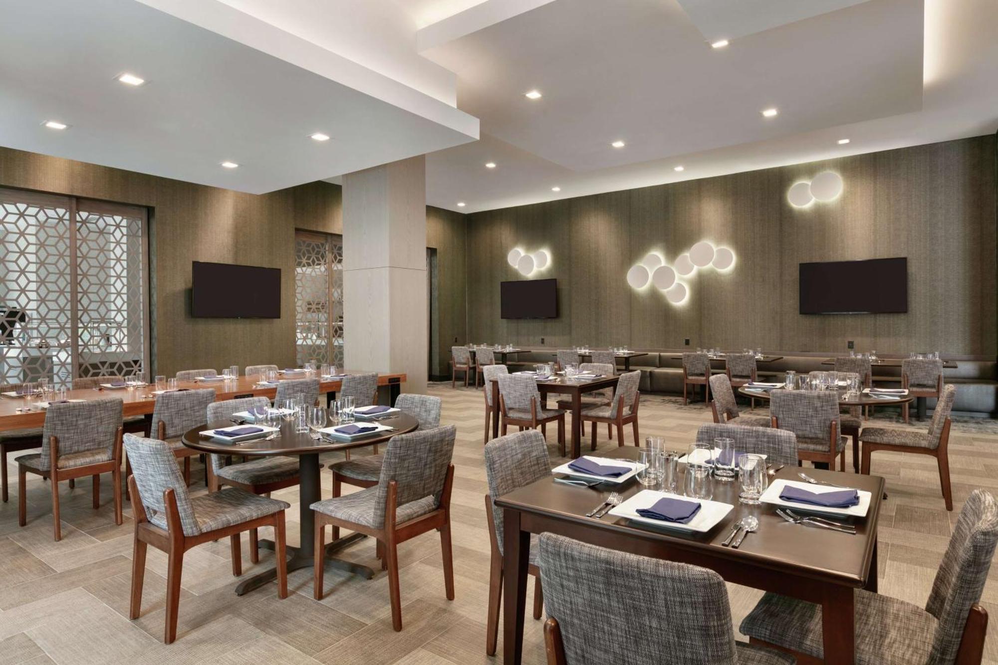 Embassy Suites By Hilton Atlanta Midtown المظهر الخارجي الصورة