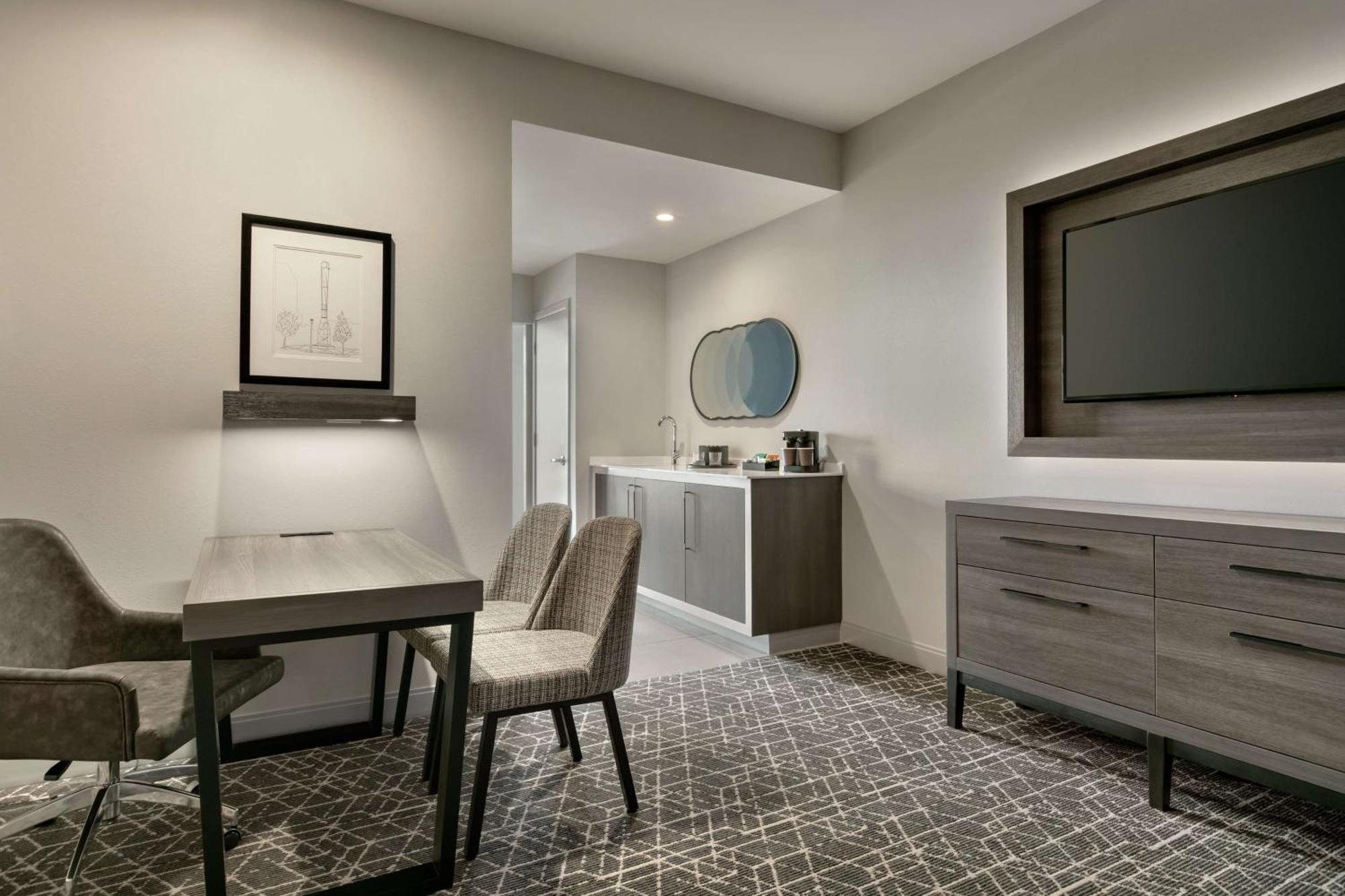 Embassy Suites By Hilton Atlanta Midtown المظهر الخارجي الصورة