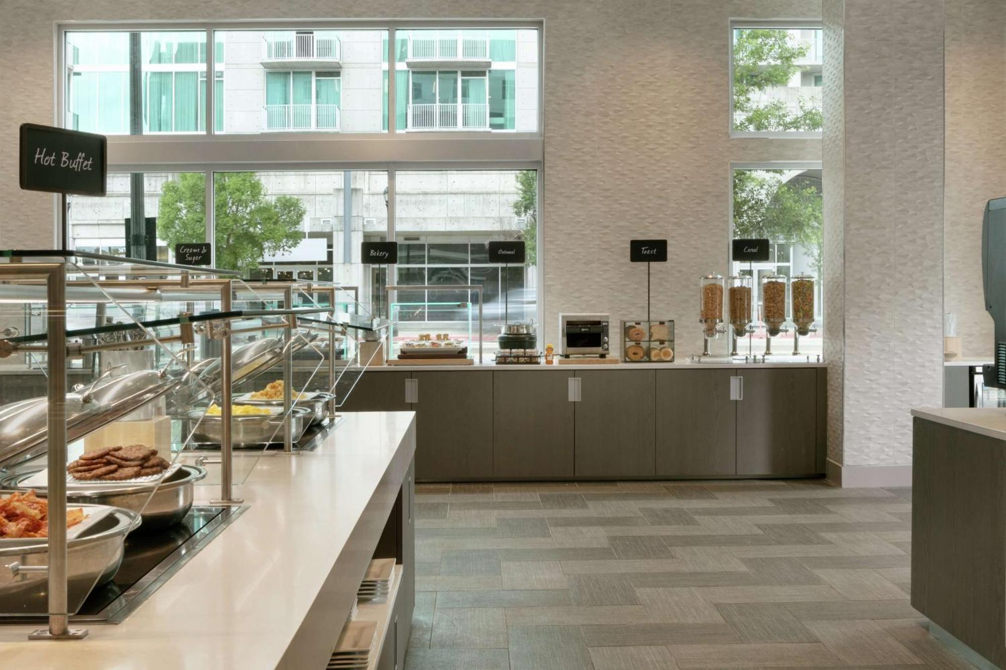 Embassy Suites By Hilton Atlanta Midtown المظهر الخارجي الصورة