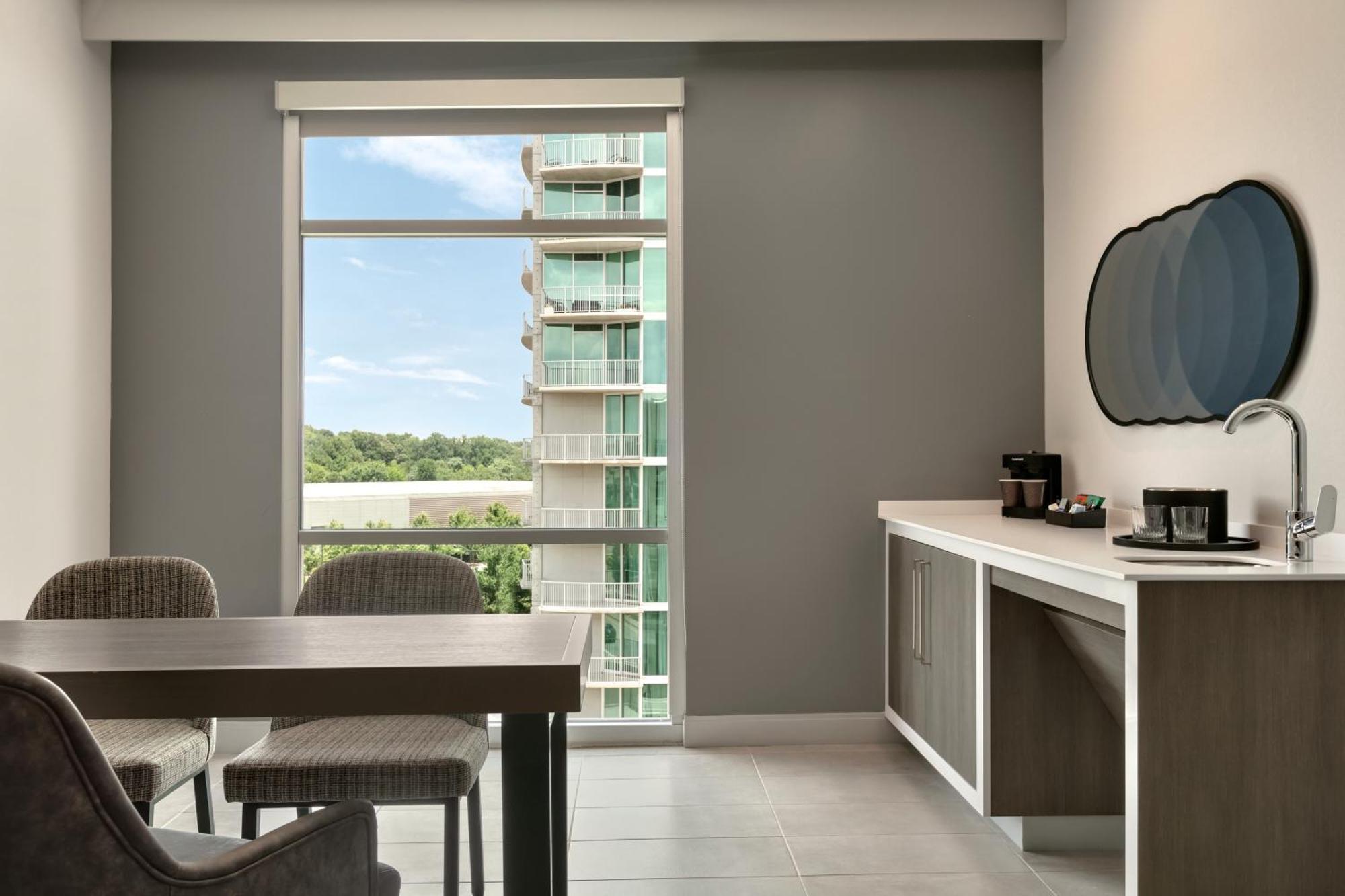 Embassy Suites By Hilton Atlanta Midtown المظهر الخارجي الصورة